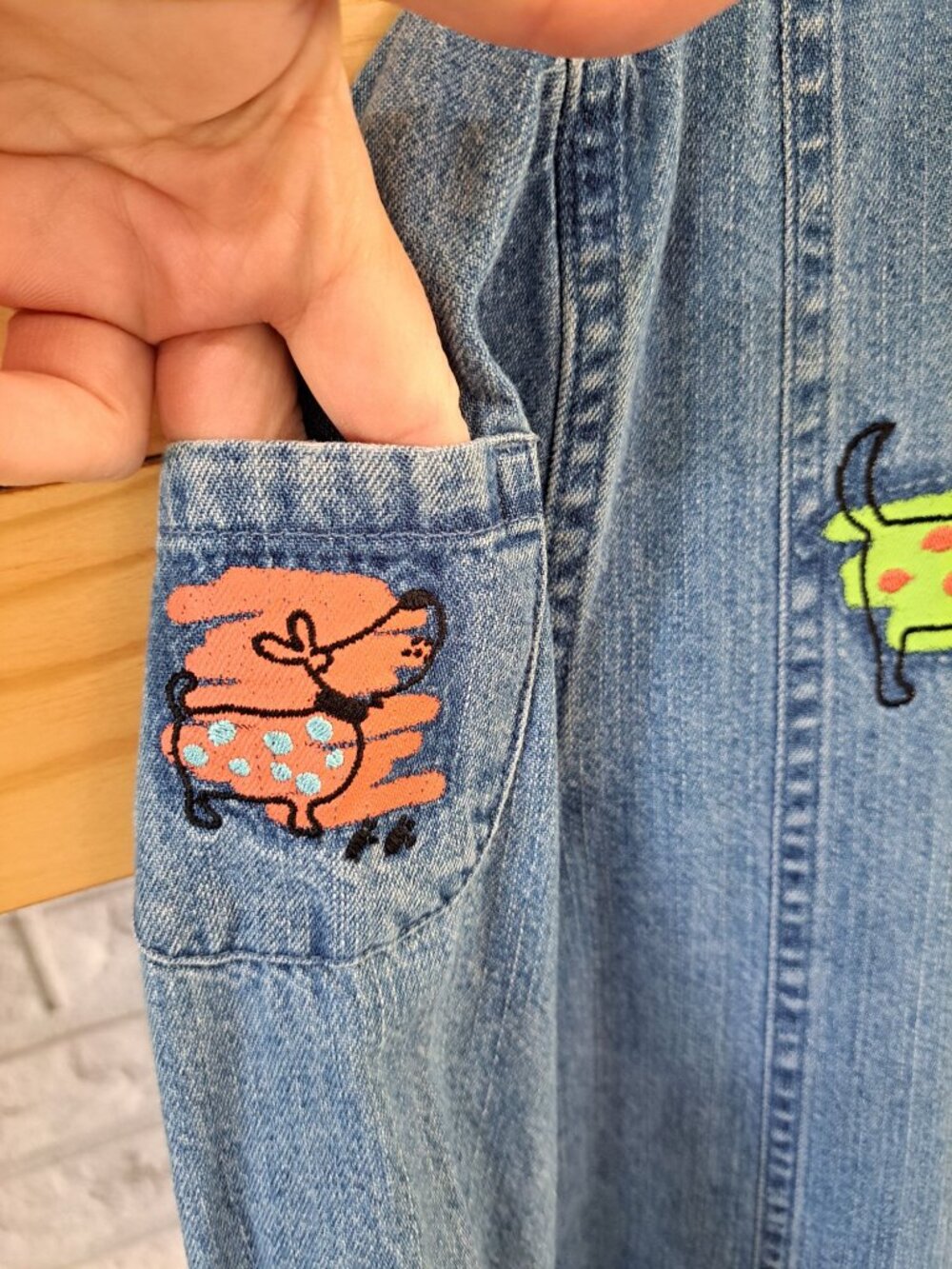 Christopher & Banks Dog Graphic 2 Piece Set Women's Denim Jacket Embroidered L - Picture 3 of 10